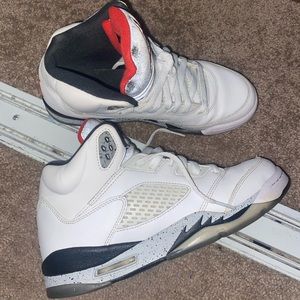 Jordan 5 ‘White Cement’